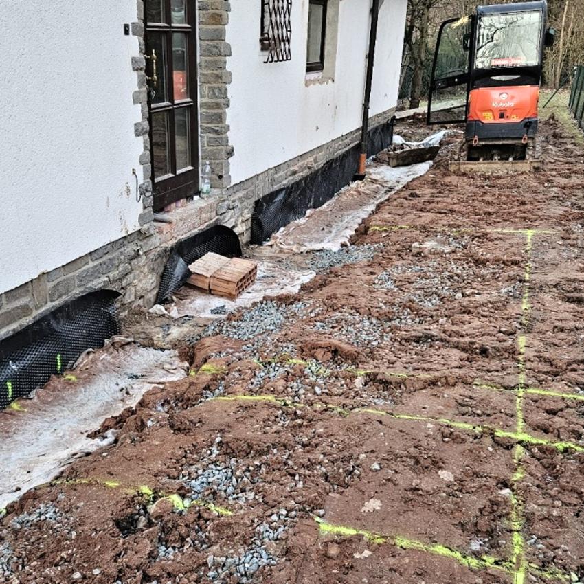 Odvodnění domu: Klíč k ochraně vaší nemovitosti  - Praha a Střední Čechy